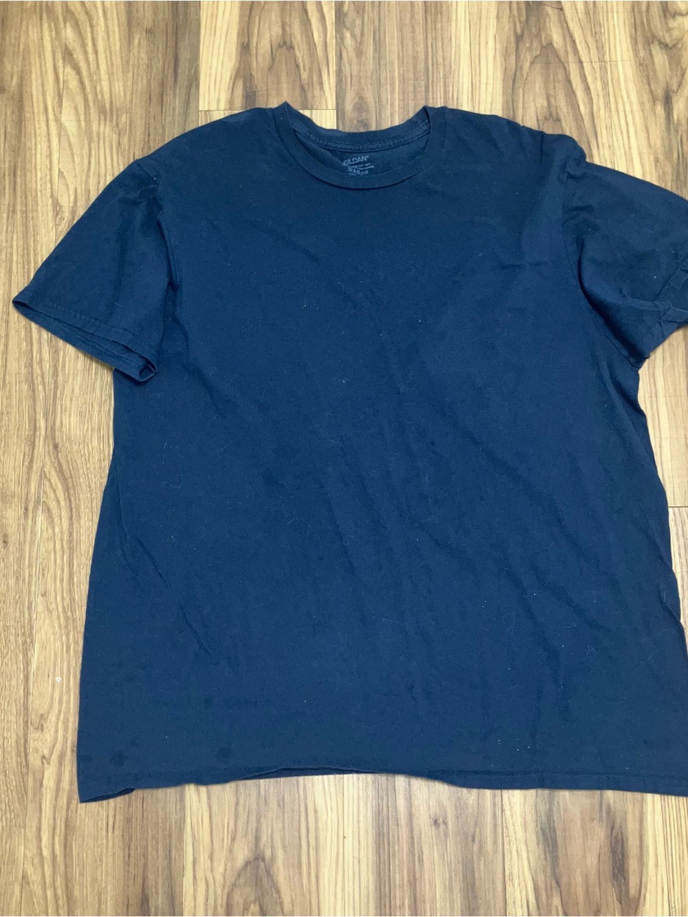 SOLD Gildan Men's Dark Blue Short Sleeve Crew T-Shirt